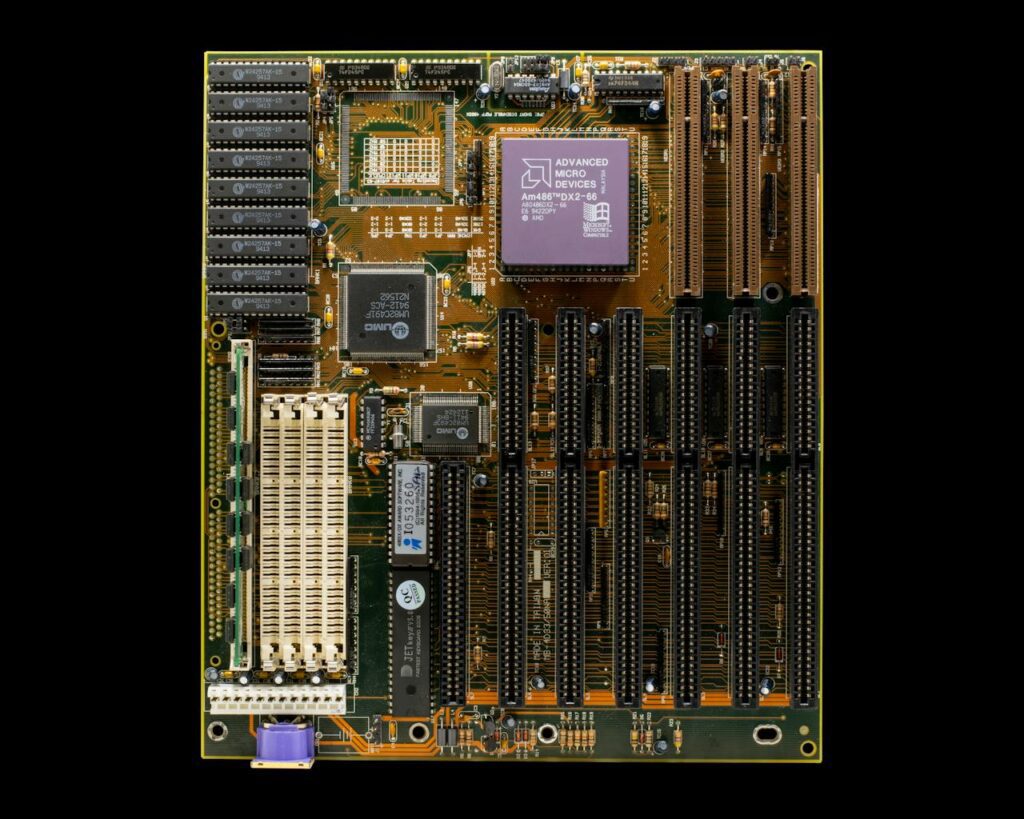 Computer motherboard PCB with edge plating